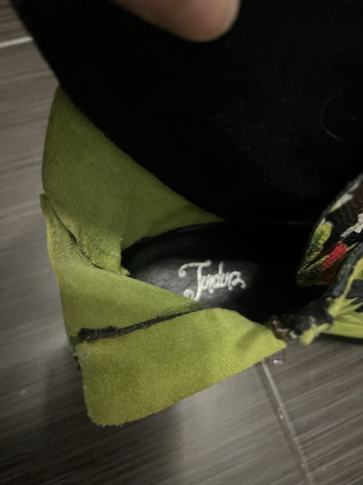 Дамски кецове от естествена кожа