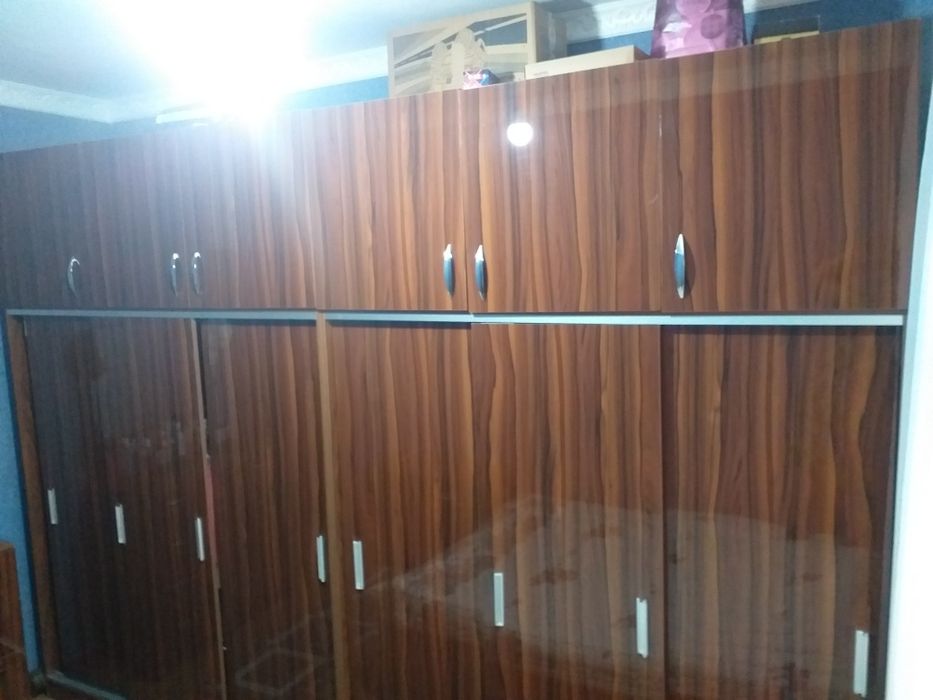 Mebell sotiladi (spalnaya garnetur)