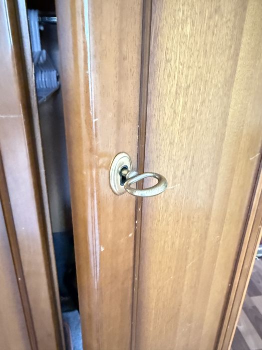 Угловой шкаф Италия