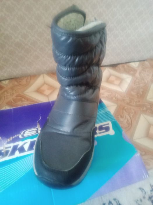 продам обувь все за. 1000