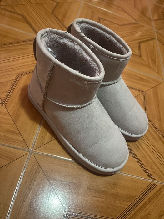 Ghete stil ugg H&M marimea 36