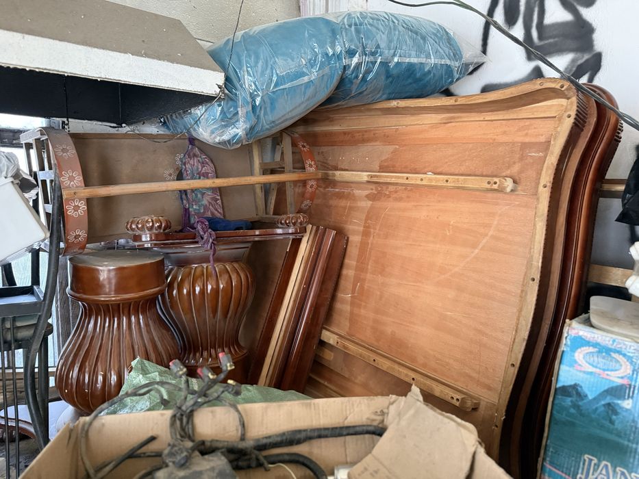 Продам стол обеденный