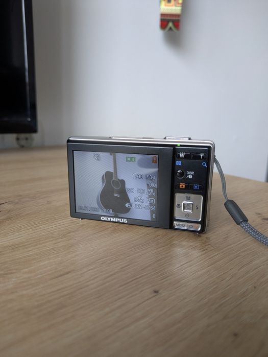 Olympus FE -3010 УНИКАЛНИ РЕТРО СНИМКИ, Digica Пълен Комплект Като Нов