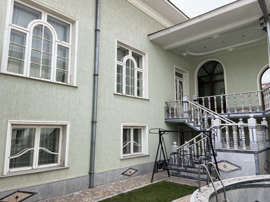 двор на продажу.