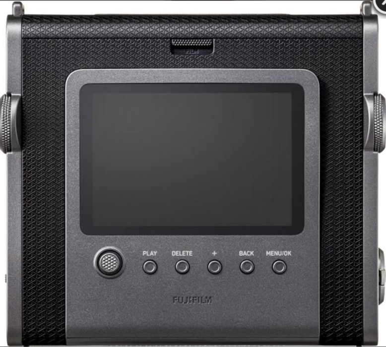 Моментен фотоапарат Fujifilm Instax Wide Evo