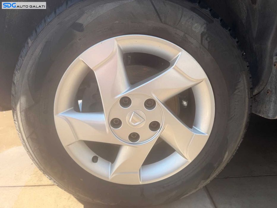 Set 4 Jante Roti Aliaj 5x114.3 CB 66.1 215 65 R16 Dacia Duster 1 2010 - 2017 (anvelope vara) [Q6014]