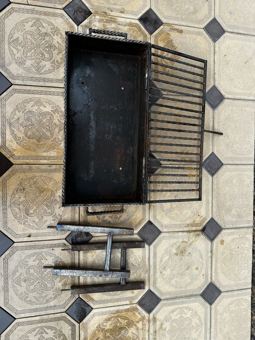 Мангал, для шашлыков и стейков