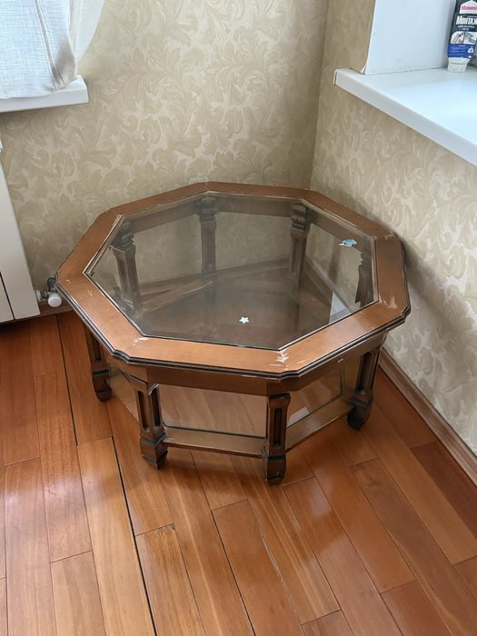 Журнпльный столик