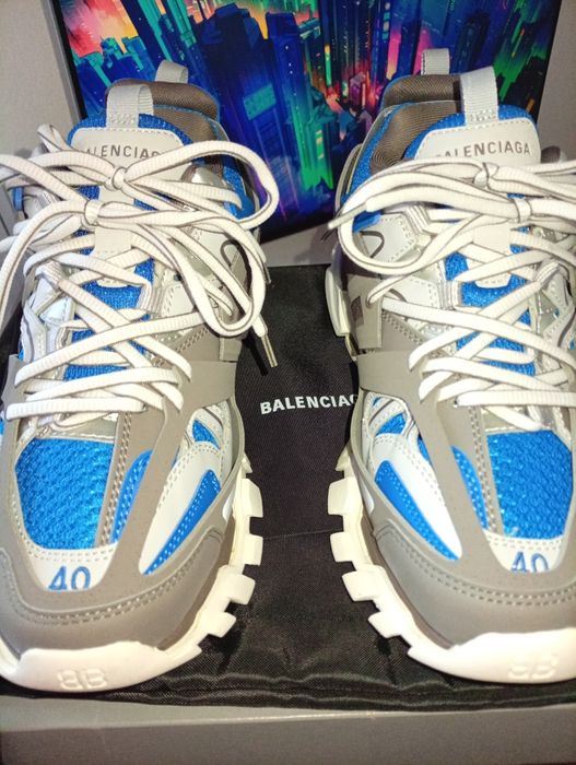 balenciaga track
