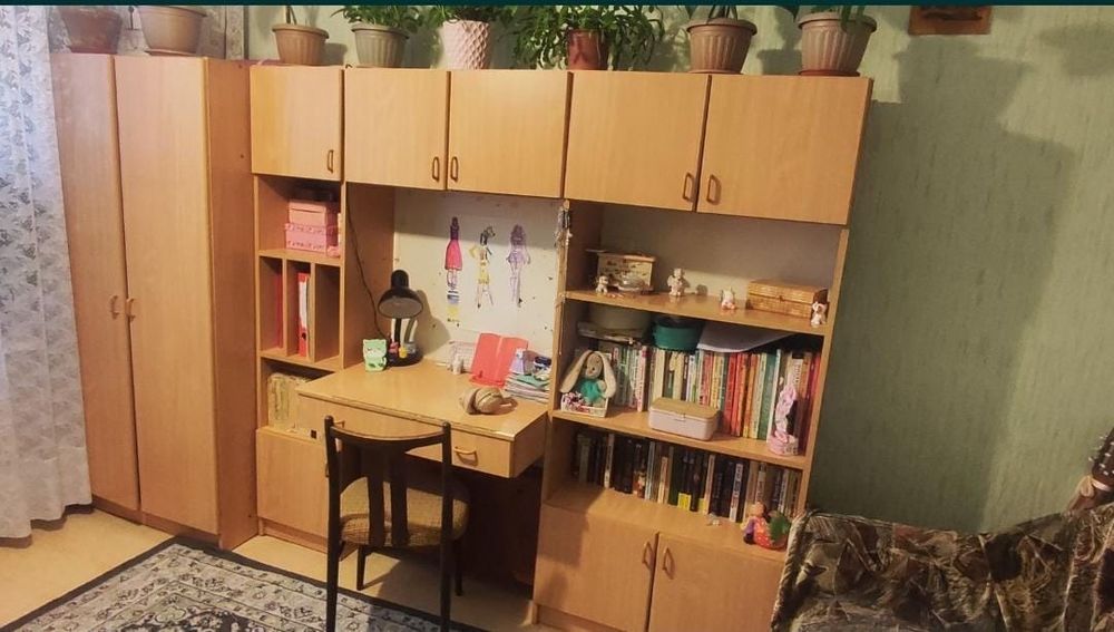 Продам детскую стенку