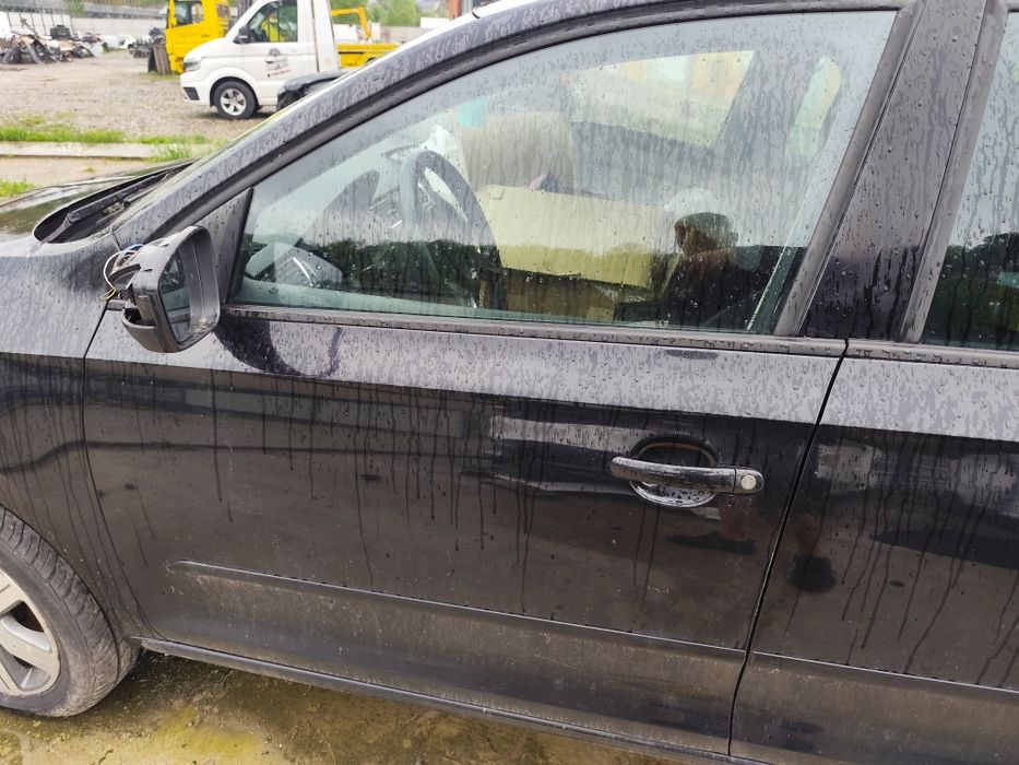 Ușa stânga față stânga spate ușa dreapta față dreapta spate Skoda rapid cod culoare LF9R