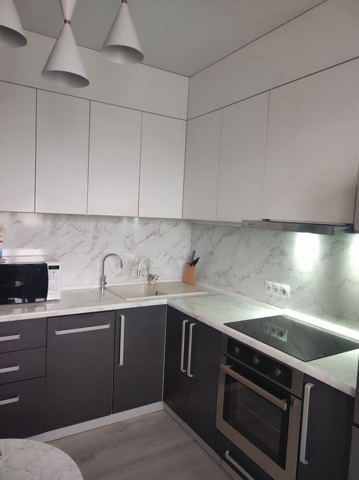 Продам 4х ком кв + подвал 10.5