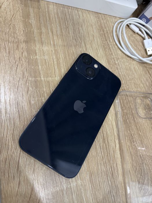 iPhone 13 черный 256 гб