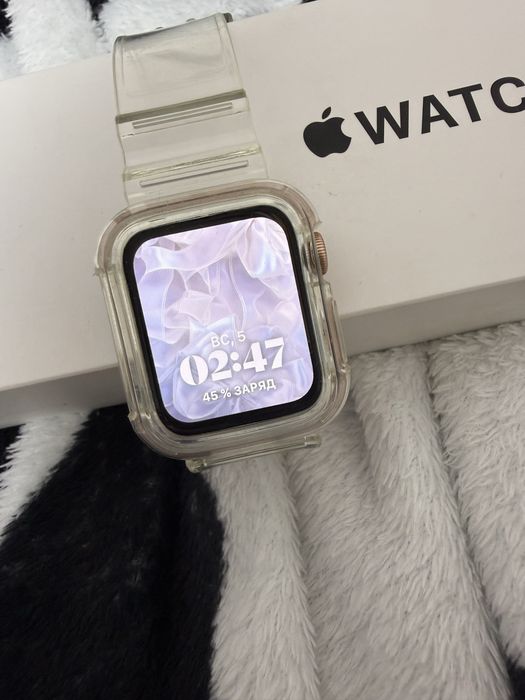 Apple Watch SE 2 40 мм Pink