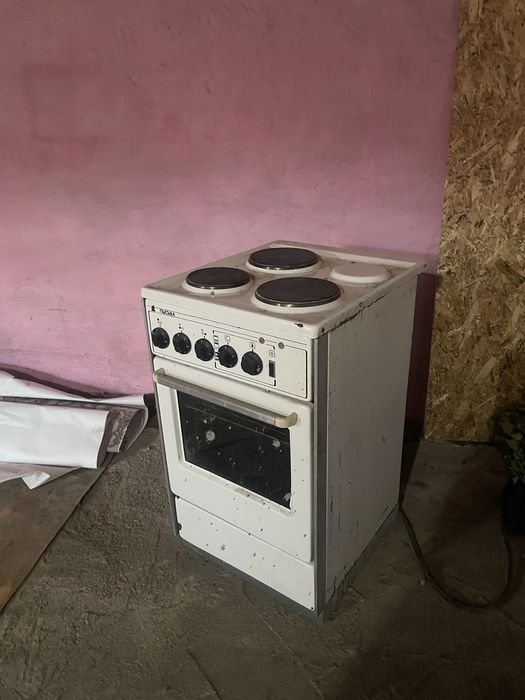 Продам плиту за 4000