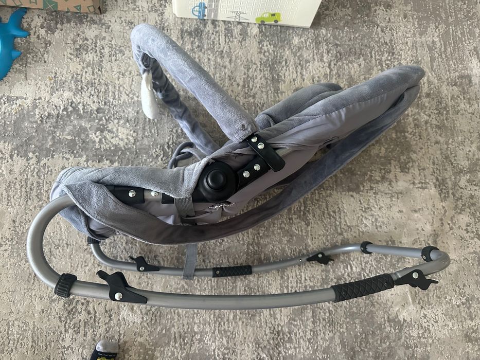 Leagan balansoar fix bebelus material pufos, nuante neutre