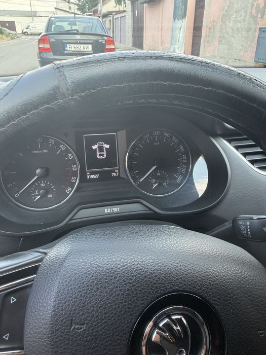 SKODA Octavia 2014 — imagine 5