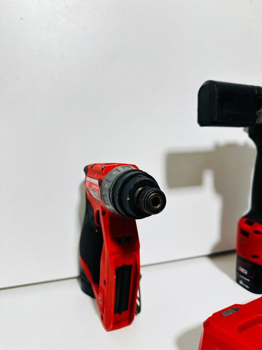 Kit Milwaukee autofiletanta M18 FDDX an 2021/masina pop-nituri M18 BPRT an 2022