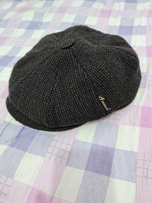 Кепку восьмиклинку, брендовую, продам