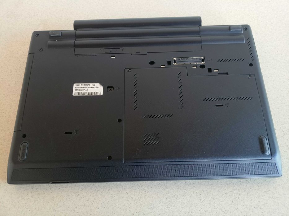 Laptop Lenovo L530 display 15,6 Procesor i3-3120m ram 8g Baterie 3ore