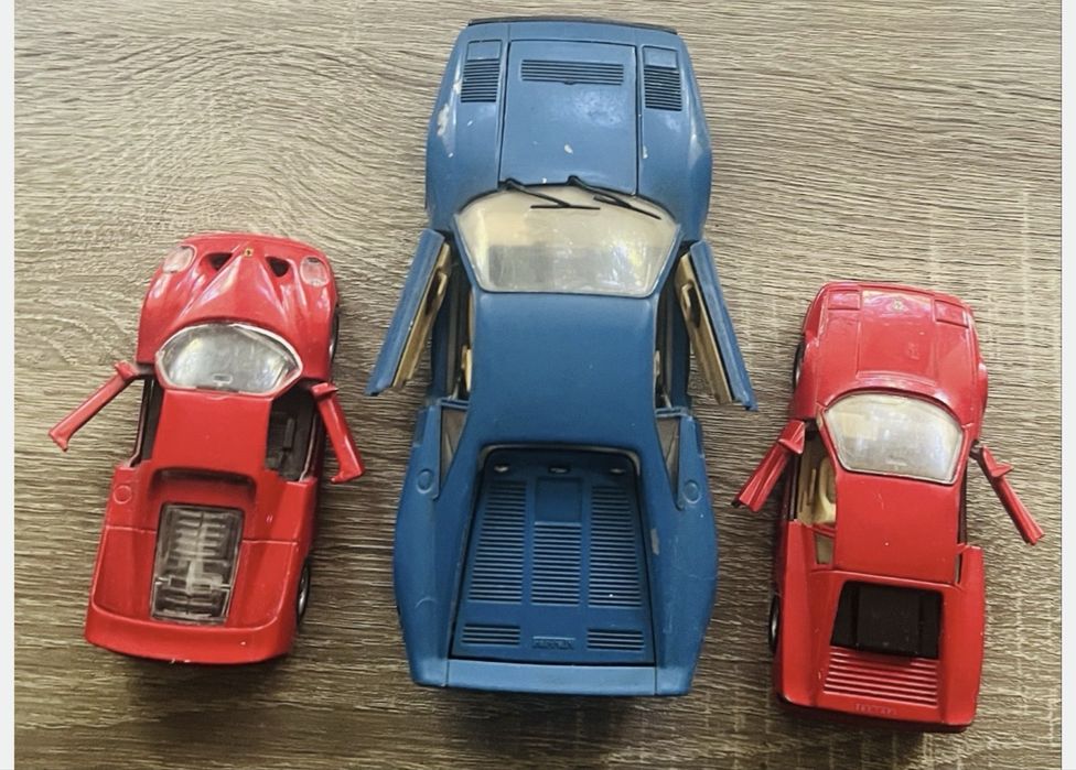 Masini de colectie Ferrari si alte machete