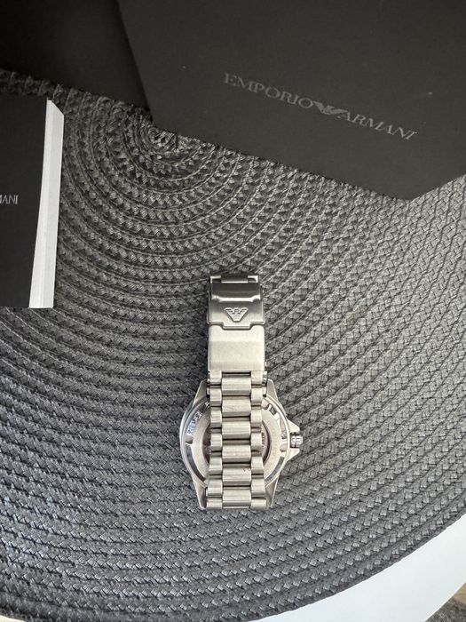 Часовник Emporio Armani SEA EXPLORER AR60080