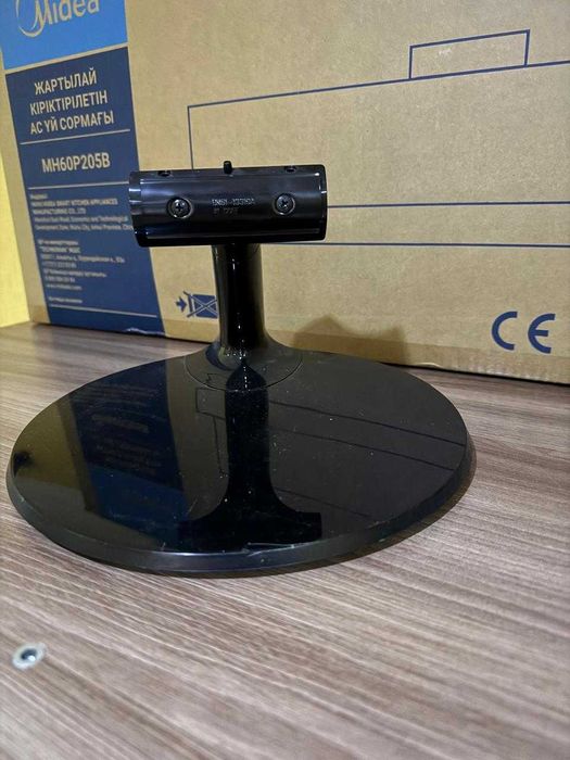Монитор (телевизор) SAMSUNG 31,5