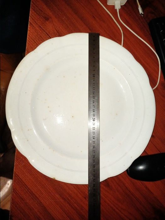 Продам тарелку кузнецов