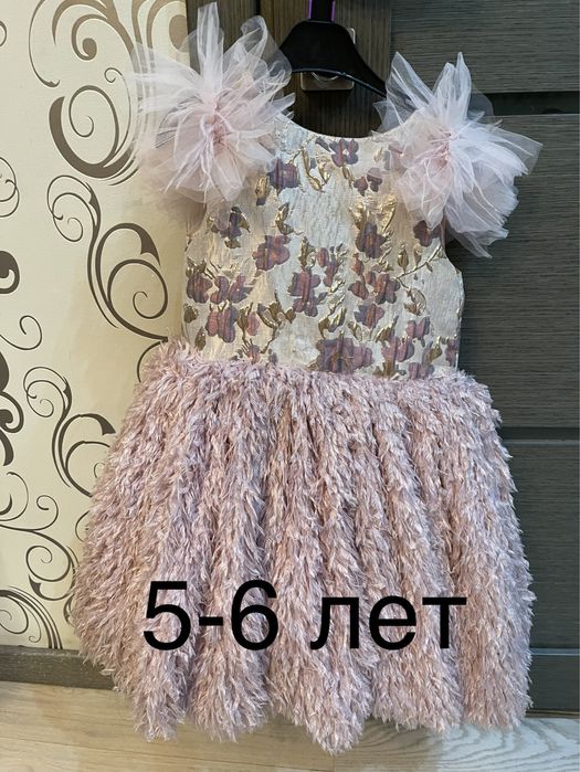 Нарядное платье