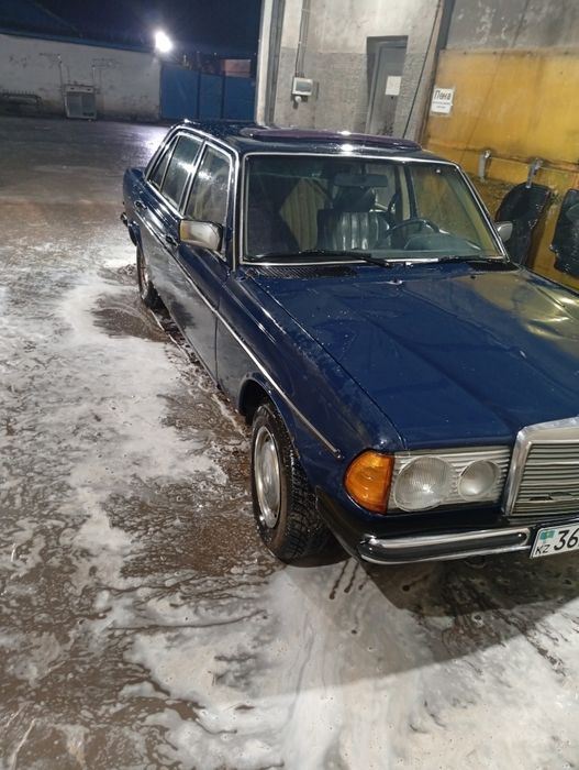 Продам Мерседес W123