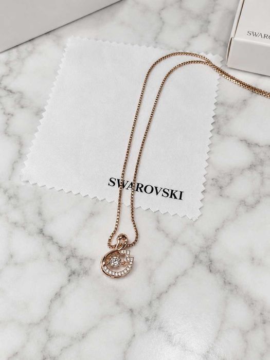 дамско колие розово злато сваровски ново swarovski с камъни сваровски  лебед