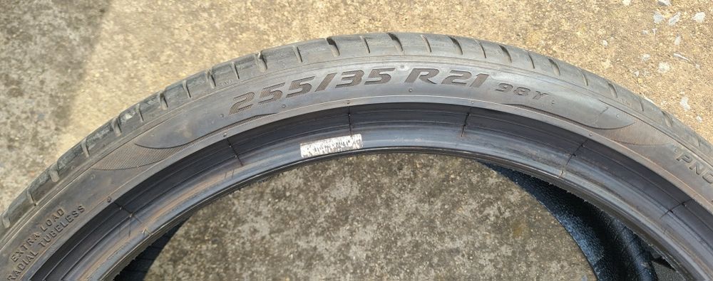 Летни гуми Pirelli 255/35R21 2броя