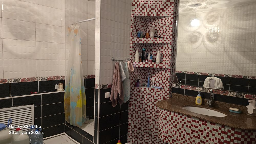 Продам коттедж 700 кв м