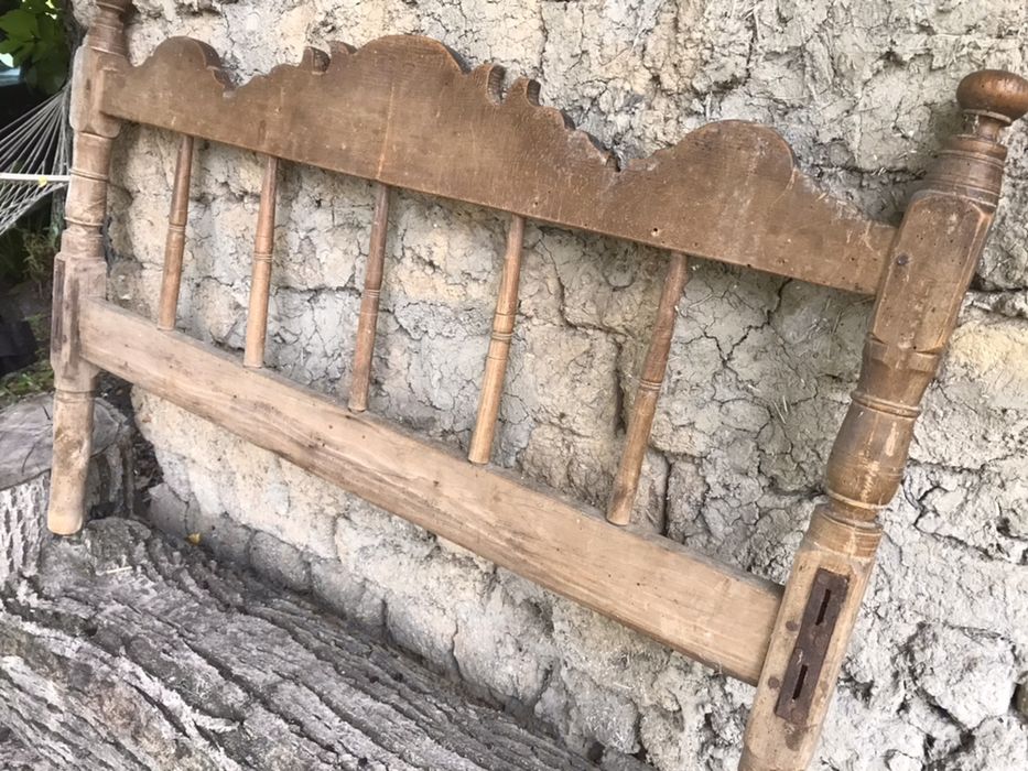 Антика!Автентично!1930 старо дъбово легло с красиви табли!180/120/84см