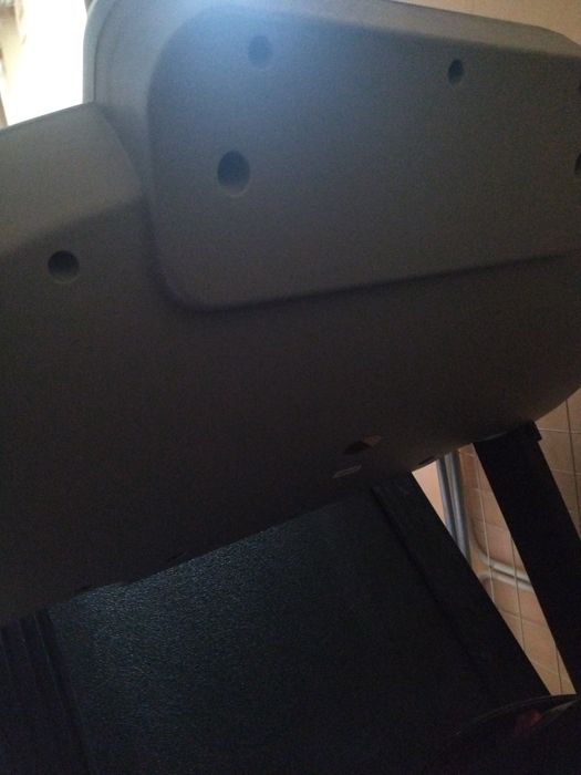 СПЕШНО!!!Бягаща пътека с вибромасажор fit101