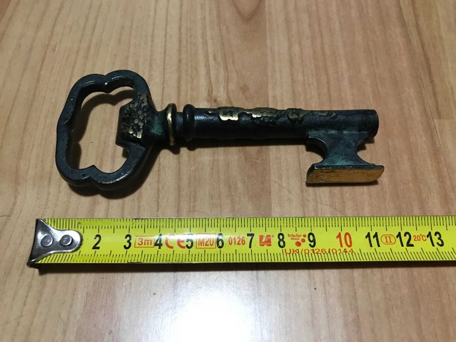 Cheie decorativa tirbuson