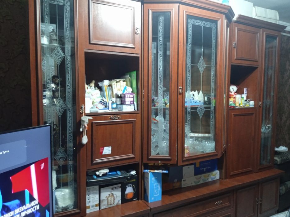 Стенка мебель продается