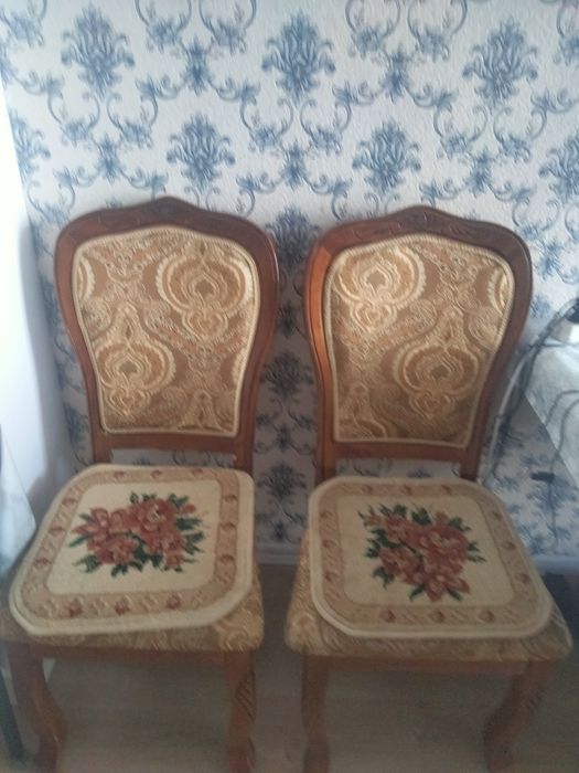 Стол гостевой со стульями