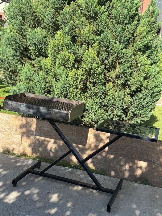 Gratar metalic 50x80 cu masa laterala