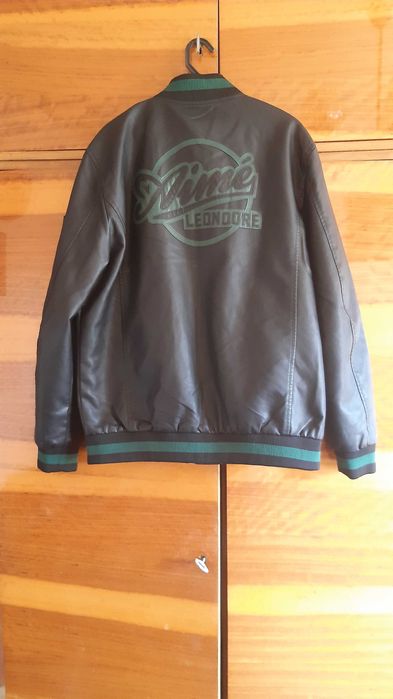 jacheta noua marimea S