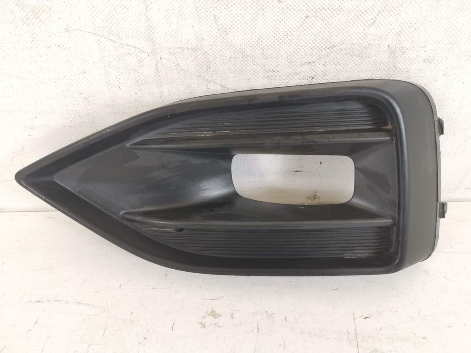 Лява решетка на фар / Lqva reshetka na far Seat Tarraco 1 Оригинална,