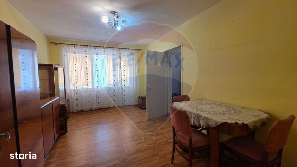 Apartament 3 camere de vânzare- str. Sondorilor, Medias