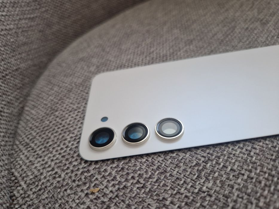 Capac Samsung S23 plus