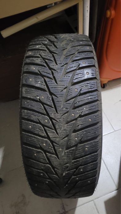 Продам пару зимних резин