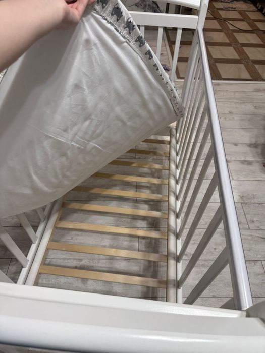 Детская кроватка манеж