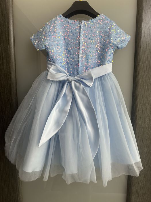 Нарядное платье для девочки