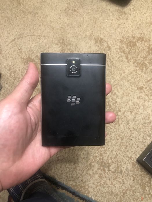 Смартфон бизнесс класса