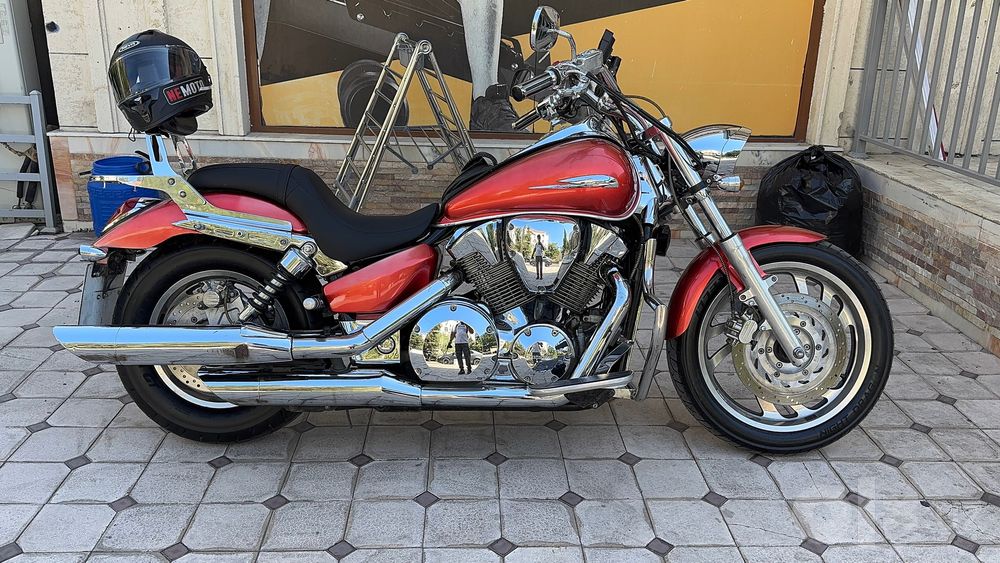 HONDA VTX 1300с  2006г / сотилади