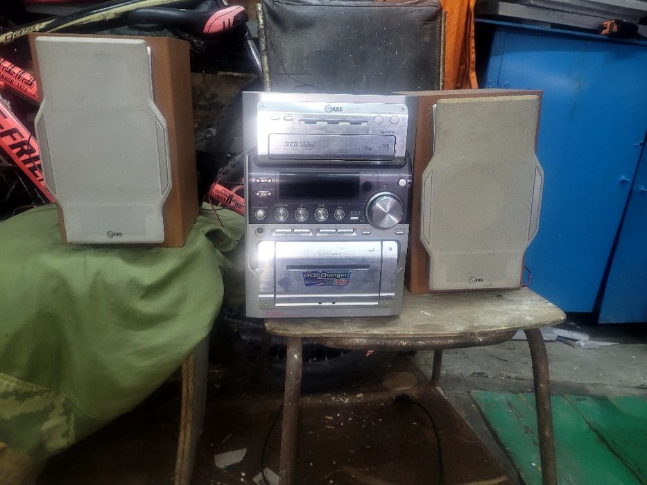 Продам музыкальный центр