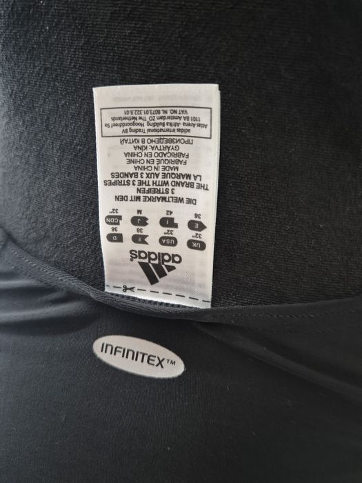 Costum de baie întreg Adidas negru, model sport